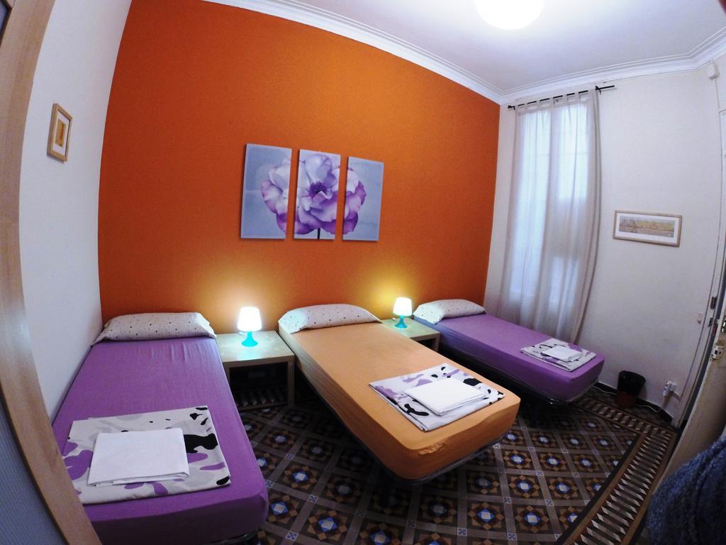ברצלונה Blue Hostel חדר תמונה
