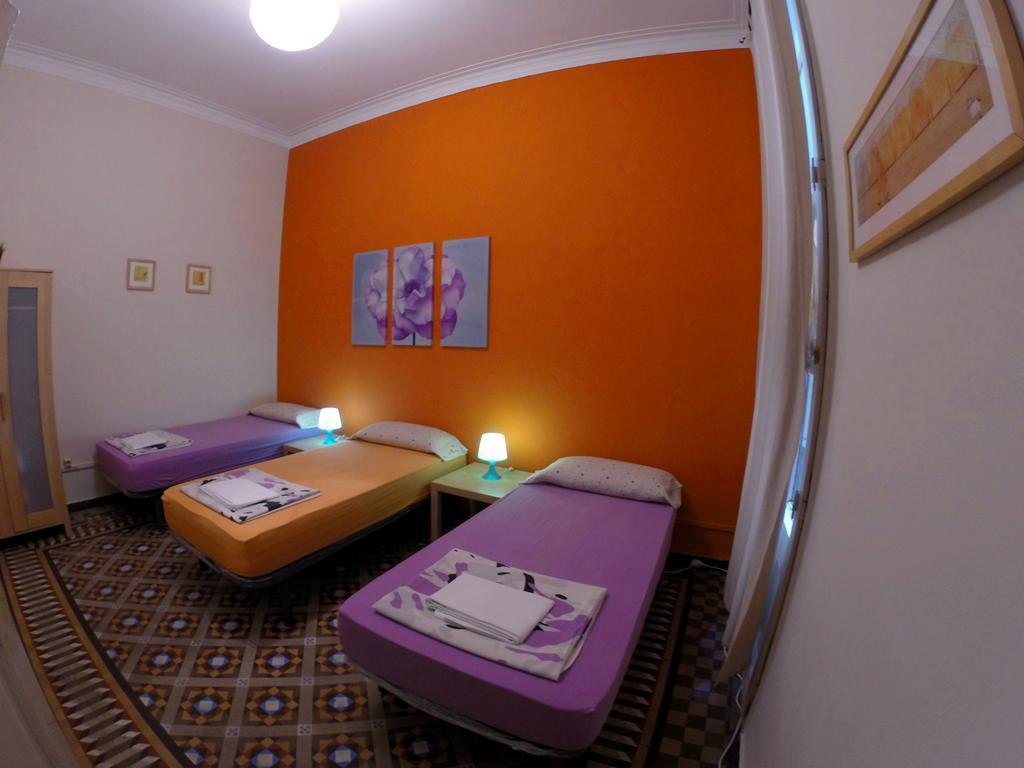 ברצלונה Blue Hostel חדר תמונה