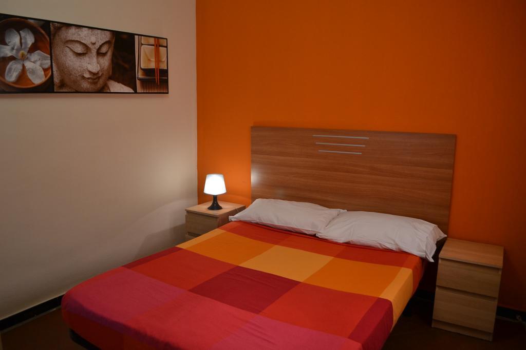 ברצלונה Blue Hostel חדר תמונה