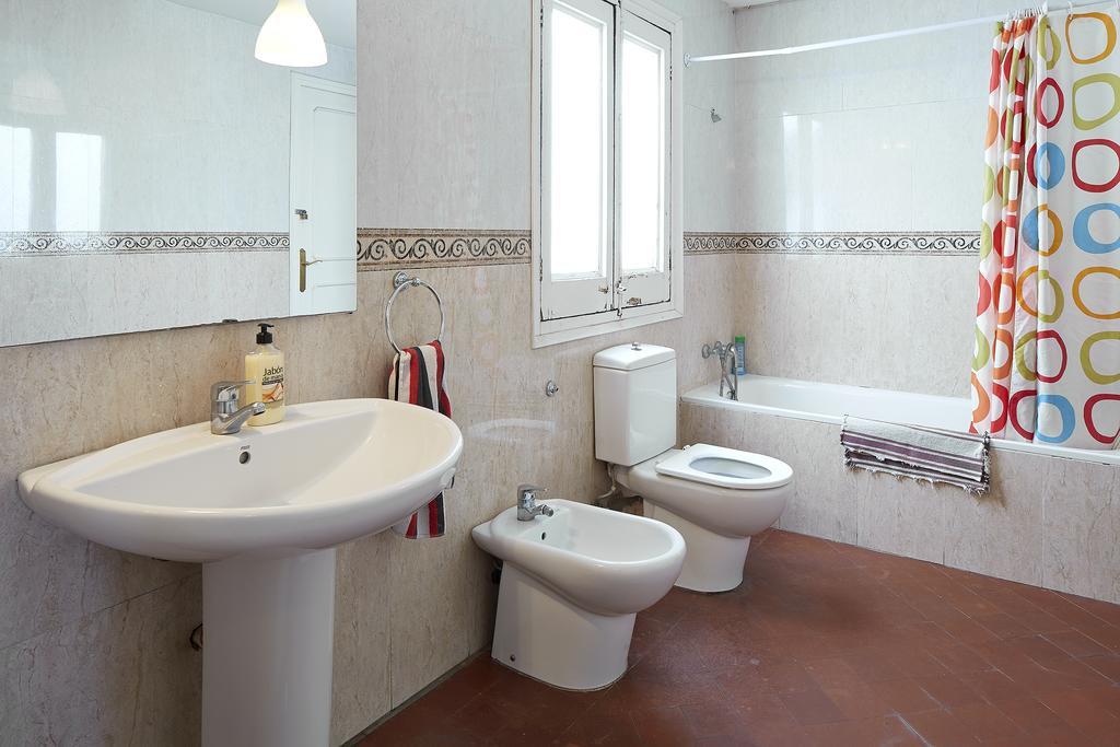ברצלונה Blue Hostel מראה חיצוני תמונה