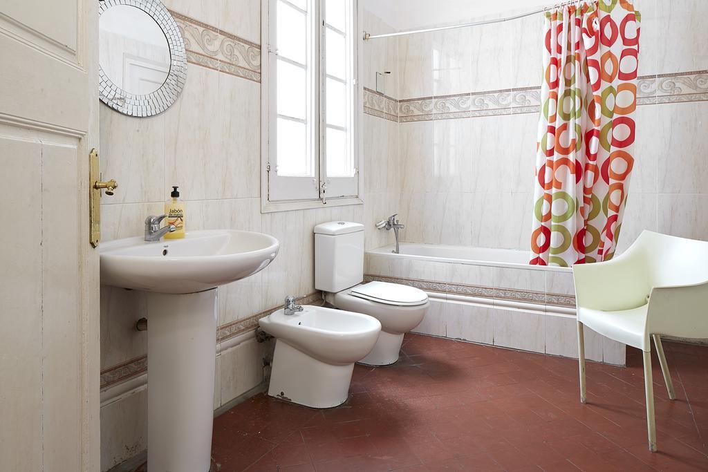 ברצלונה Blue Hostel מראה חיצוני תמונה