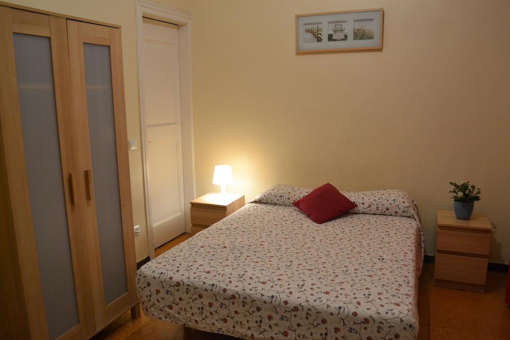ברצלונה Blue Hostel חדר תמונה